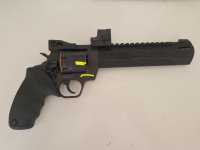 Taurus Raging Hunter. 357mag